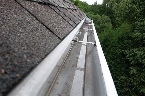 gutter cleaning goole|Gutter Cleaning, Clearing & Repair ｜ Goole ｜ Drain Repair ｜ .
